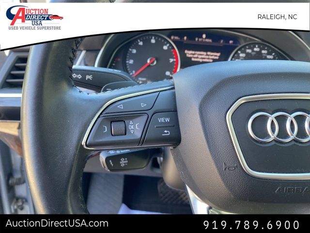 Vehicle image 32 of 36