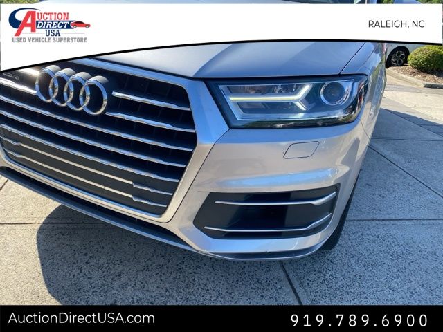 Vehicle image 13 of 36