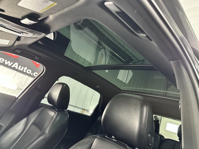 Vehicle image 21 of 34