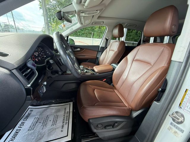 Vehicle image 31 of 55