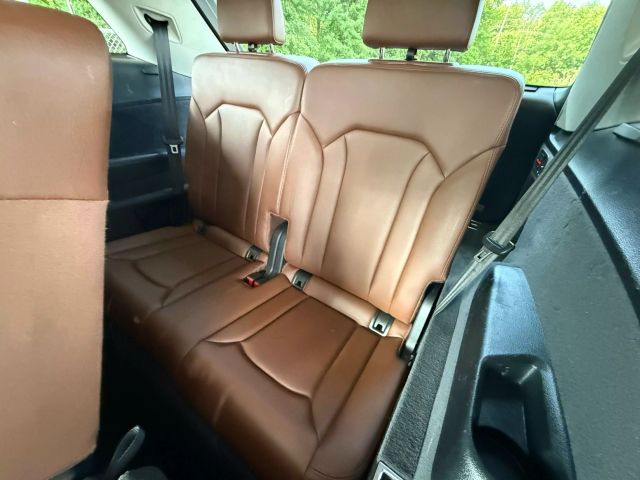 Vehicle image 26 of 55