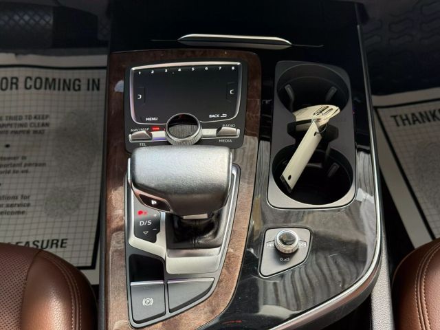Vehicle image 44 of 55