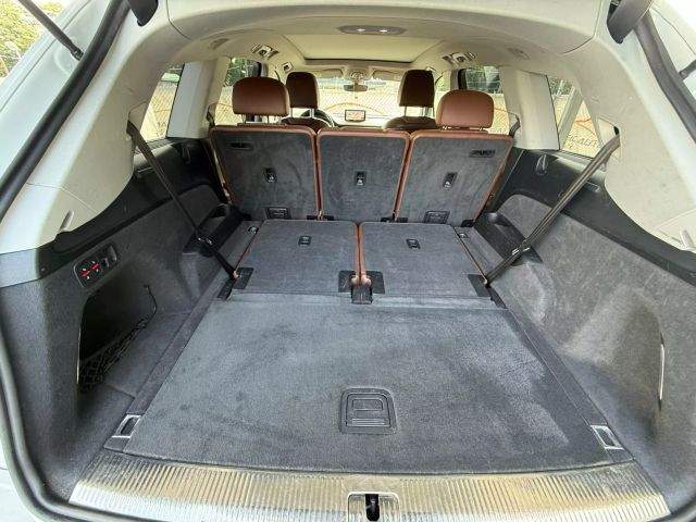 Vehicle image 22 of 55