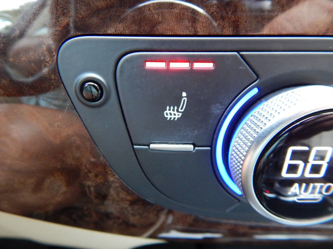 Vehicle image 36 of 59