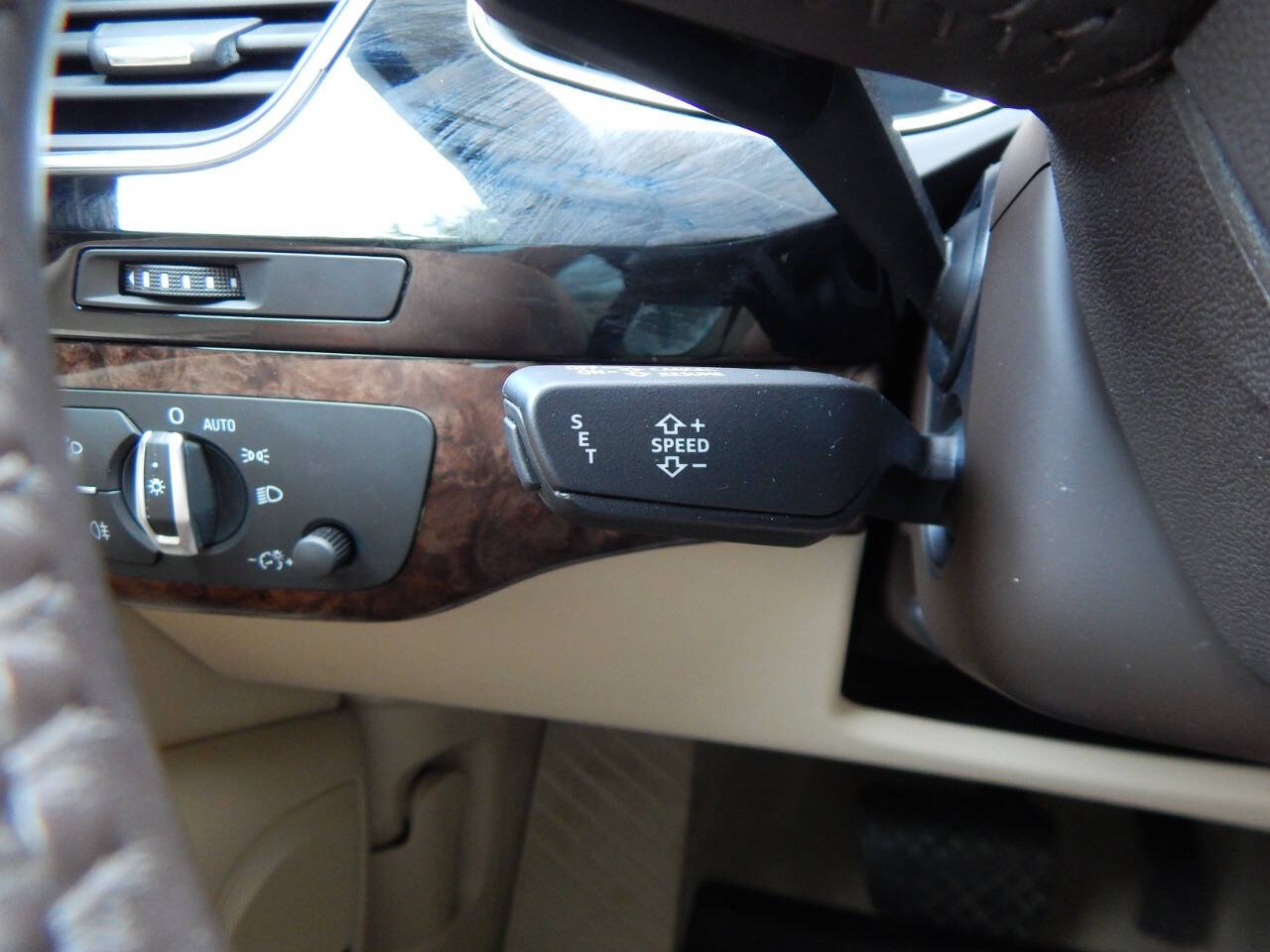 Vehicle image 29 of 59