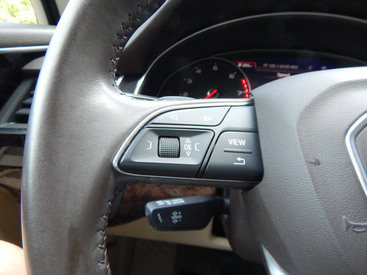 Vehicle image 26 of 59