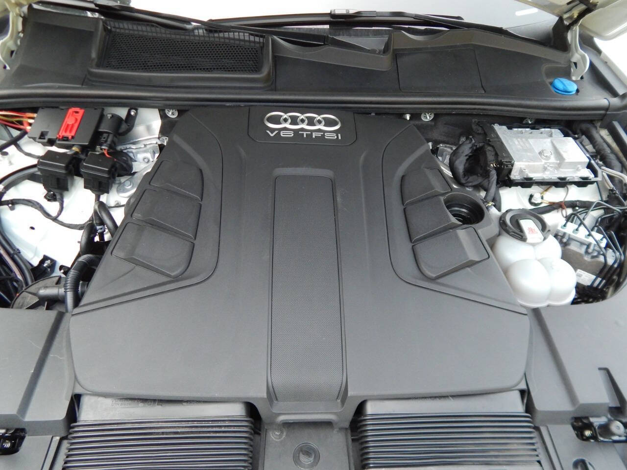 Vehicle image 57 of 59