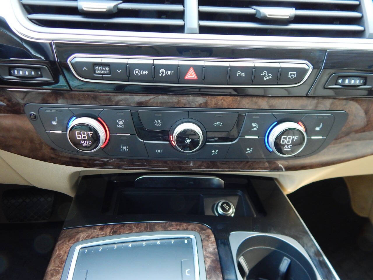 Vehicle image 35 of 59