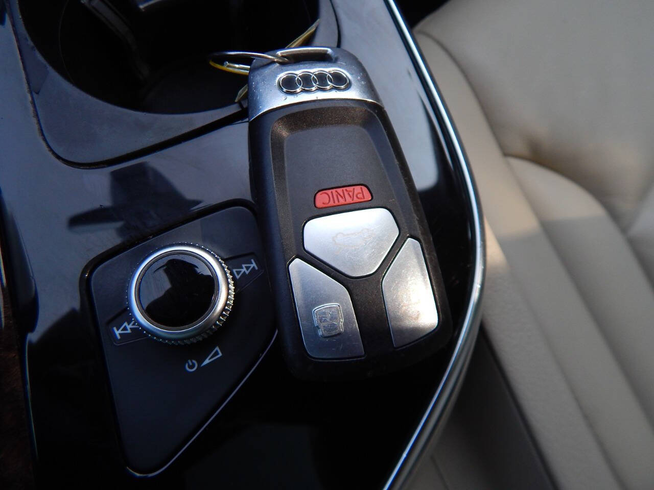 Vehicle image 21 of 59