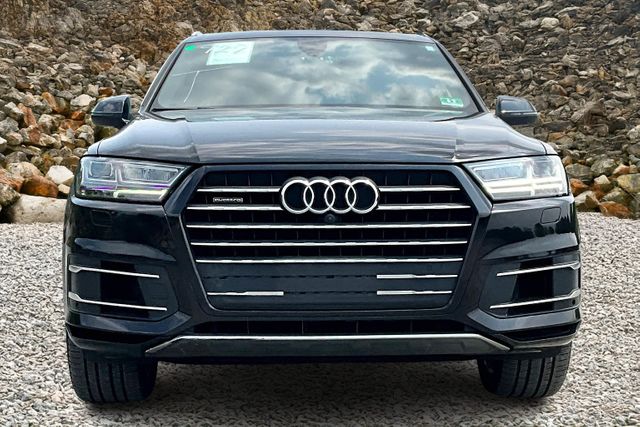 Vehicle image 2 of 34