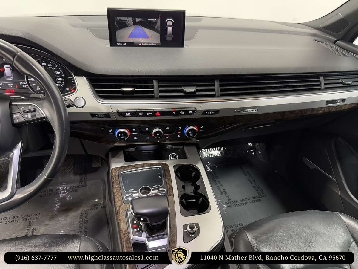 Vehicle image 42 of 52