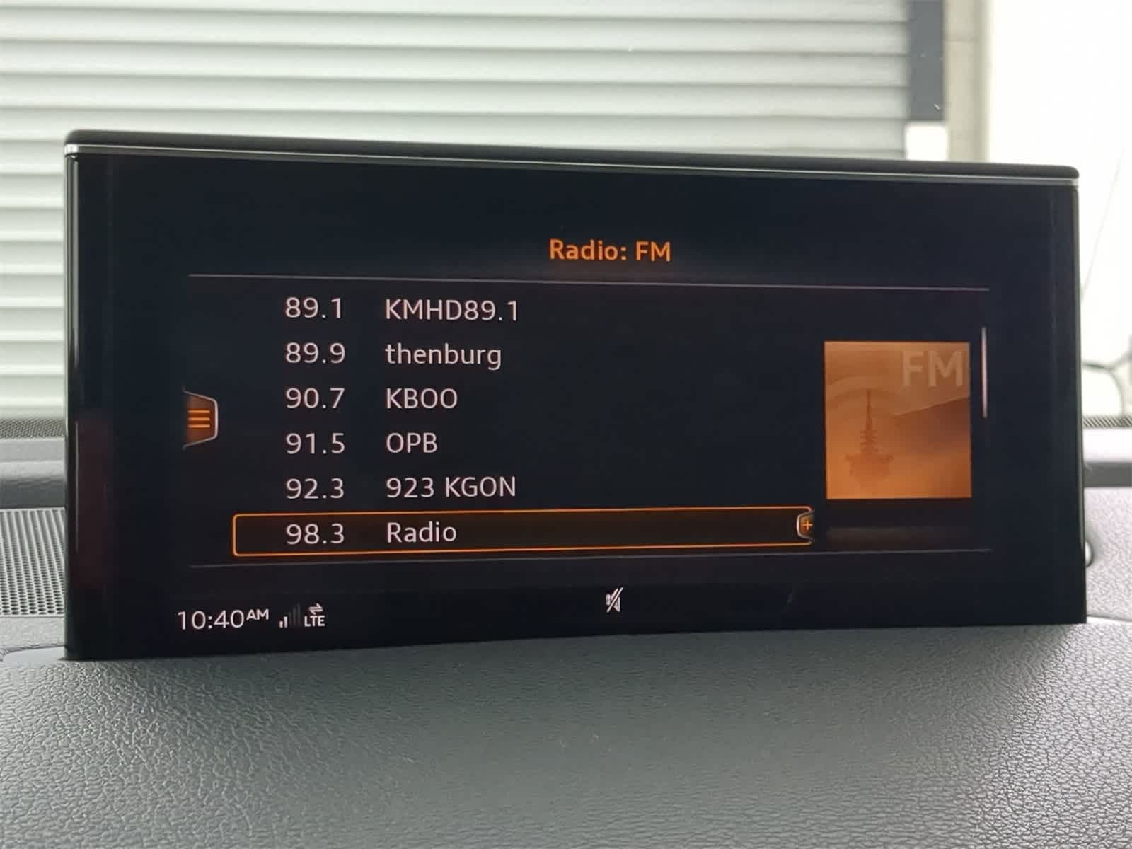 Vehicle image 24 of 37