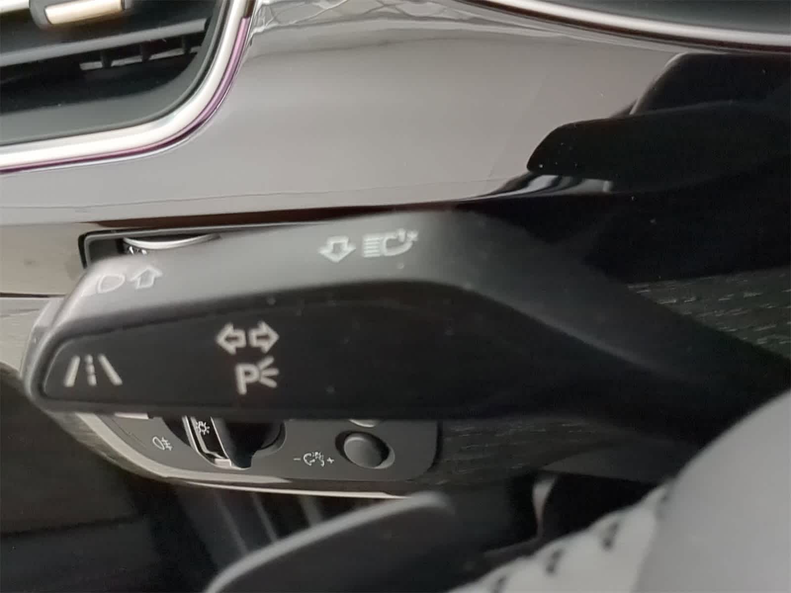 Vehicle image 20 of 37