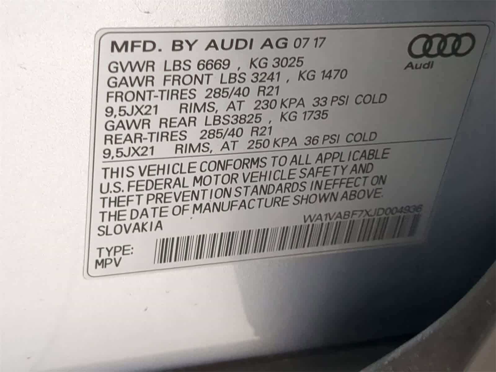 Vehicle image 29 of 37