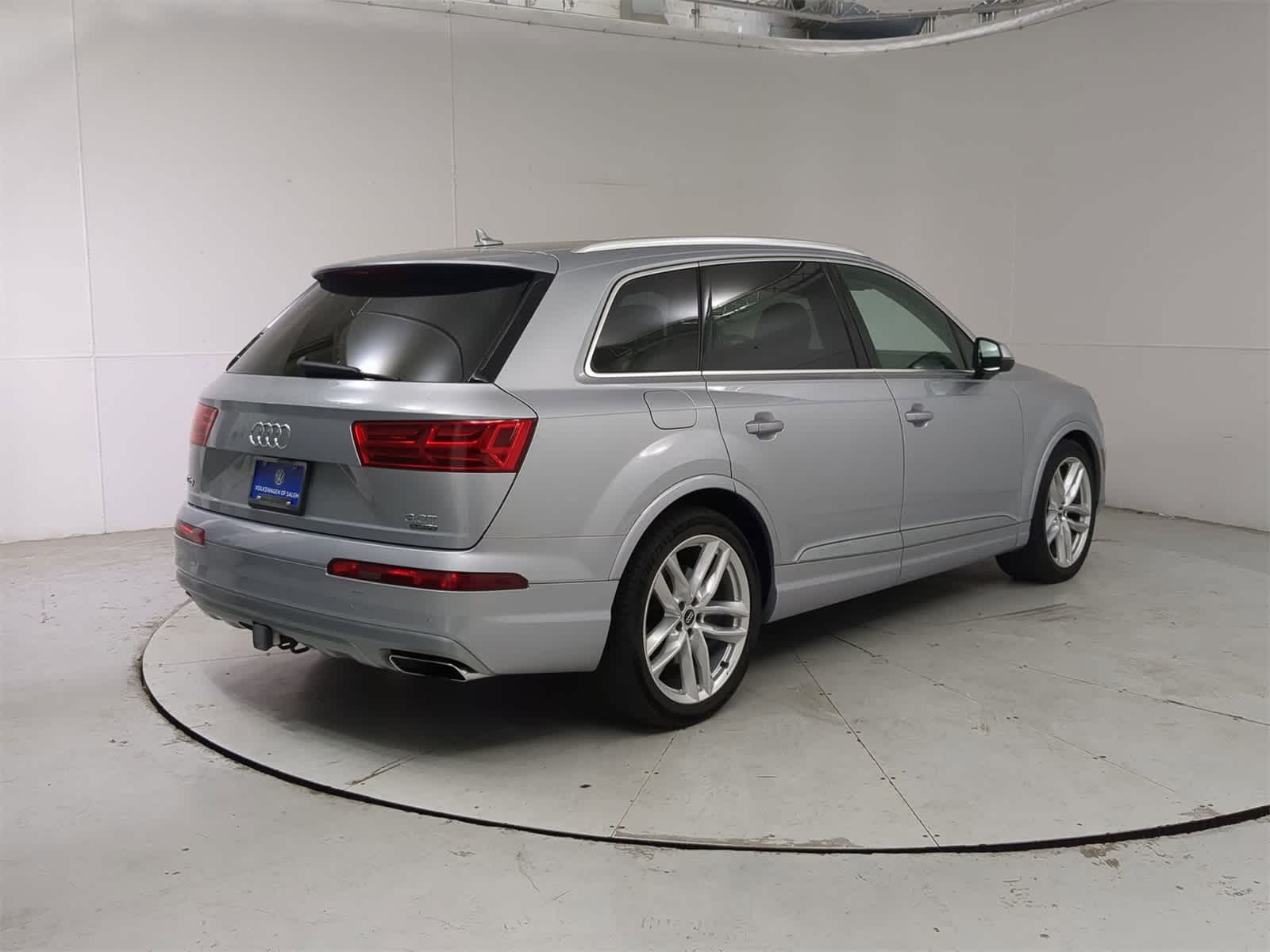 Vehicle image 5 of 37