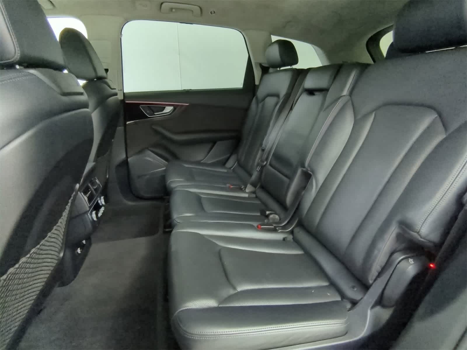 Vehicle image 15 of 37