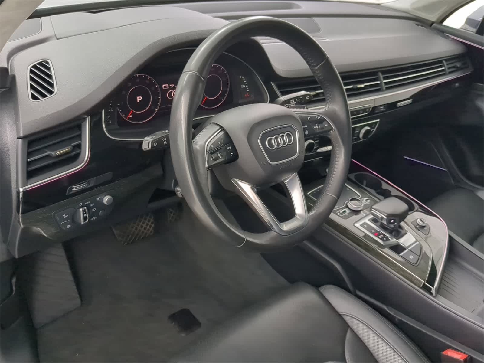 Vehicle image 17 of 37