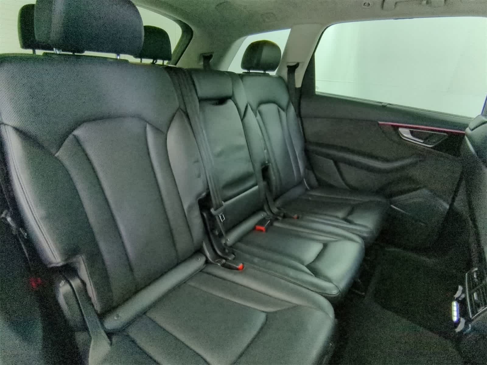 Vehicle image 14 of 37