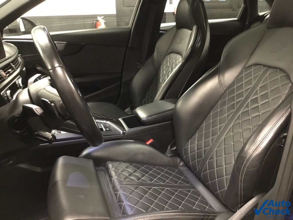 Vehicle image 19 of 51