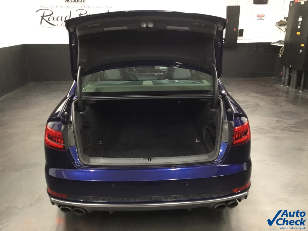 Vehicle image 16 of 51