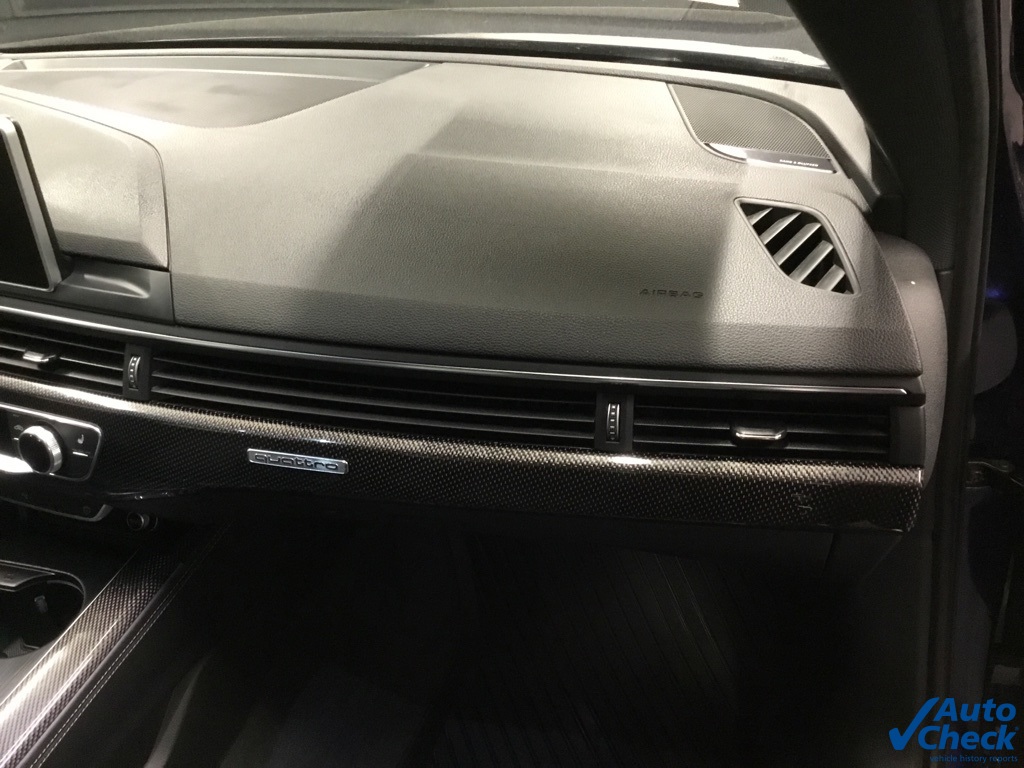 Vehicle image 46 of 51