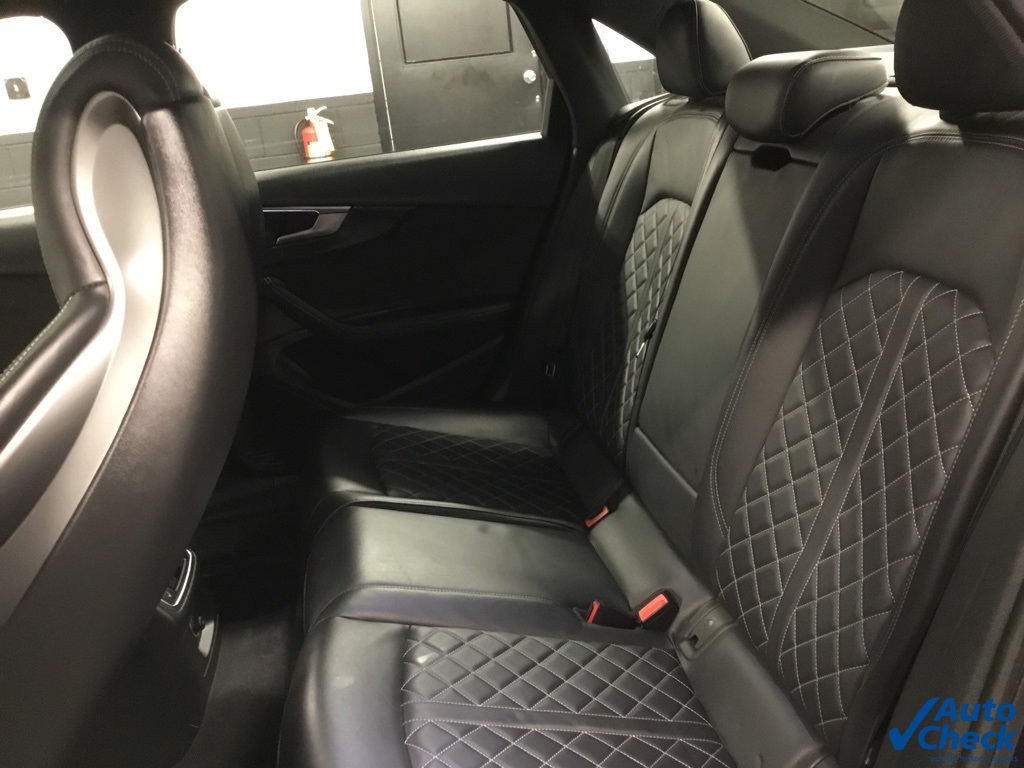 Vehicle image 17 of 51