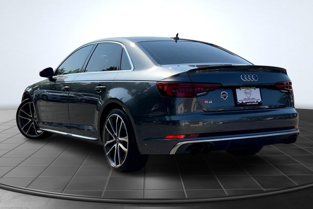 Vehicle image 6 of 35