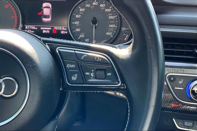Vehicle image 28 of 35