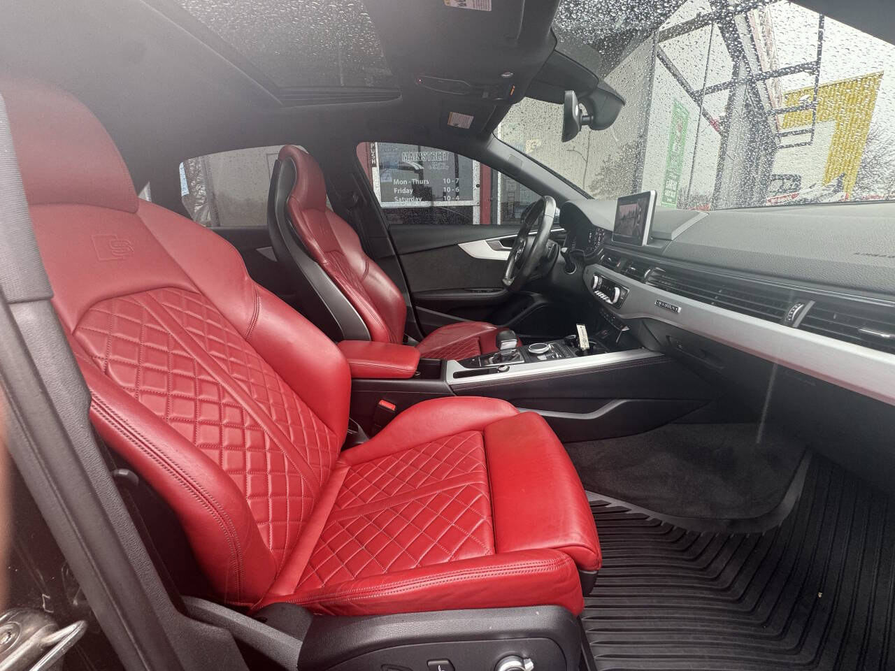 Vehicle image 15 of 38