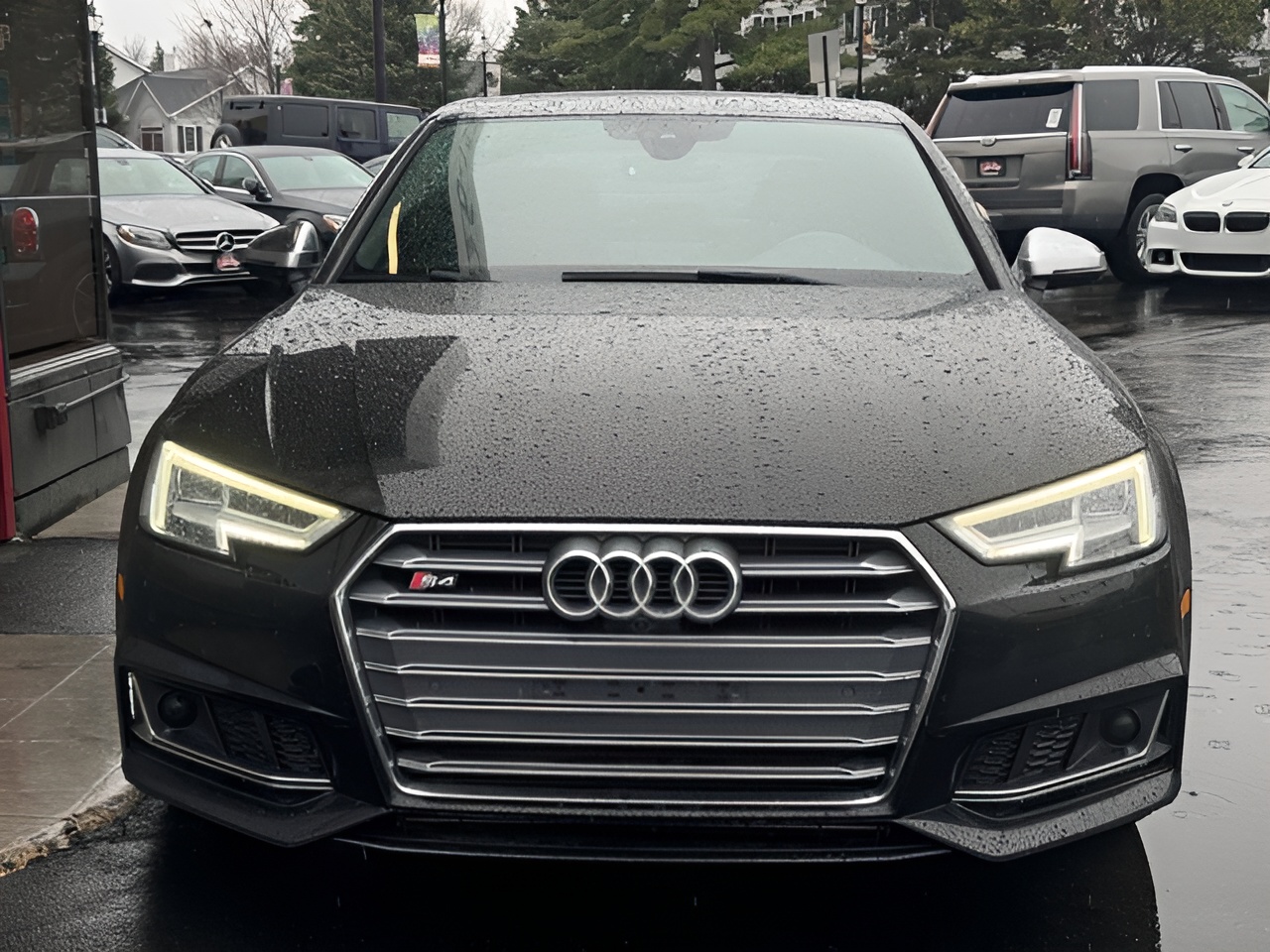 Vehicle image 31 of 38