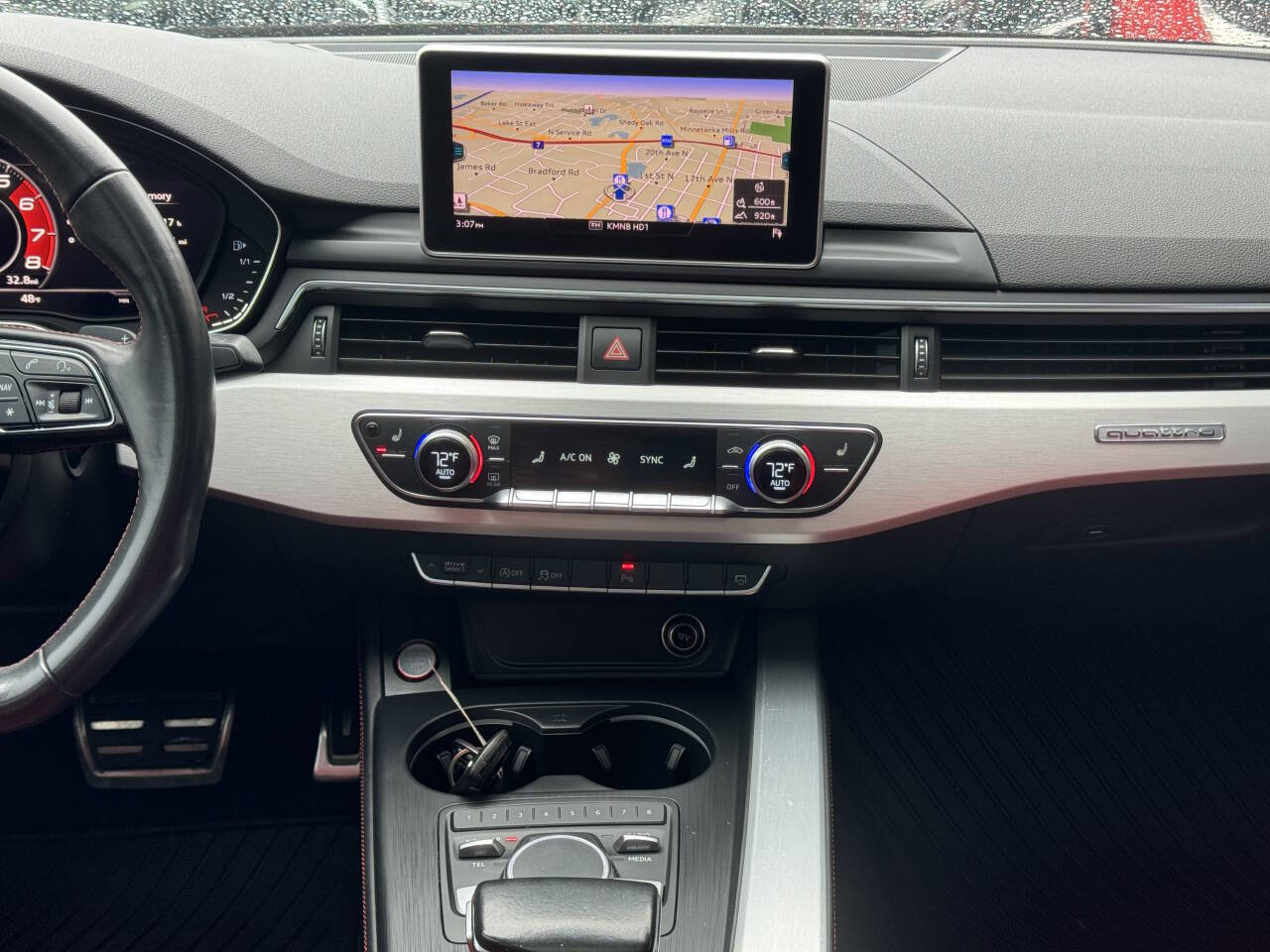 Vehicle image 19 of 38