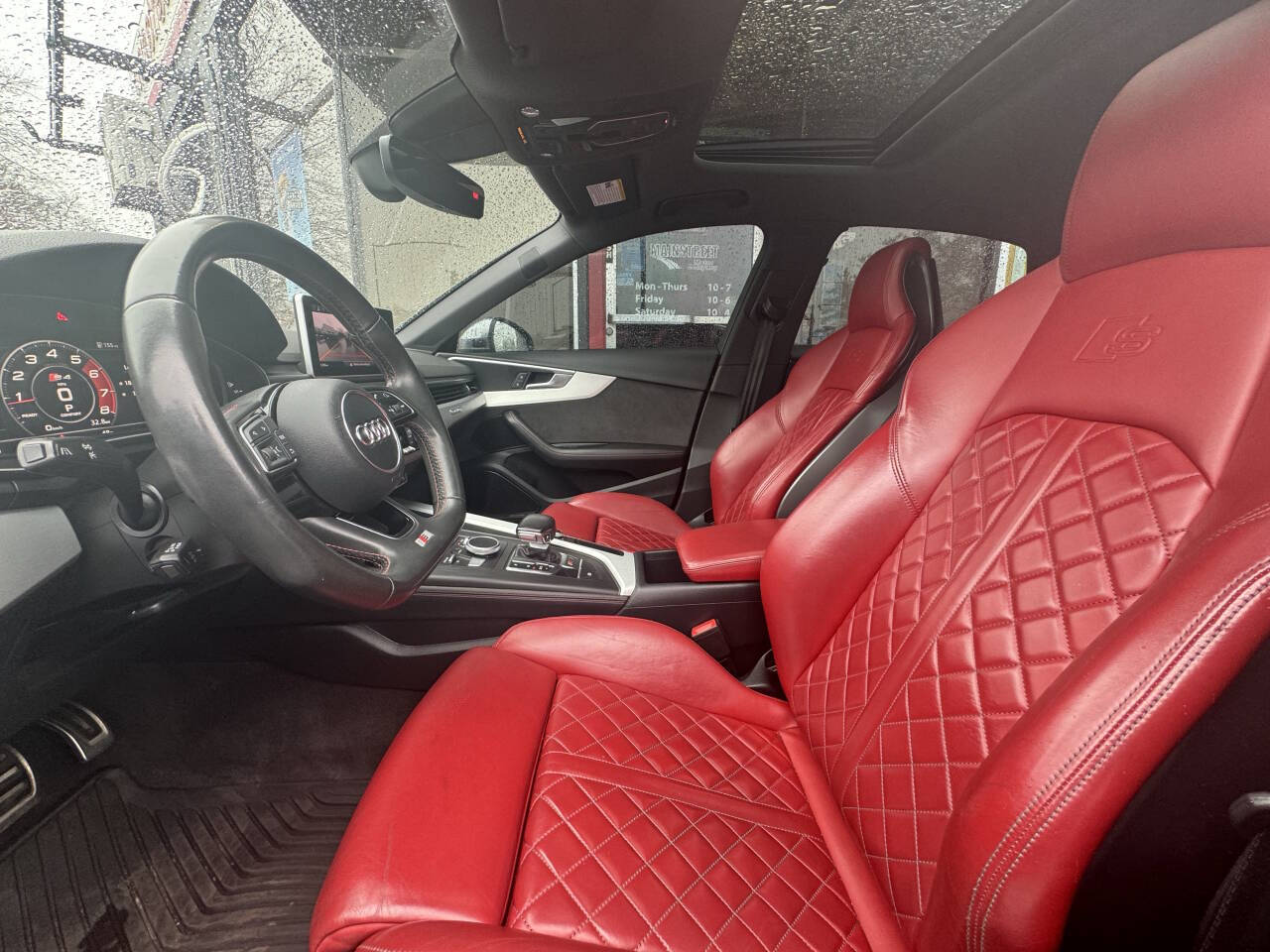 Vehicle image 20 of 38