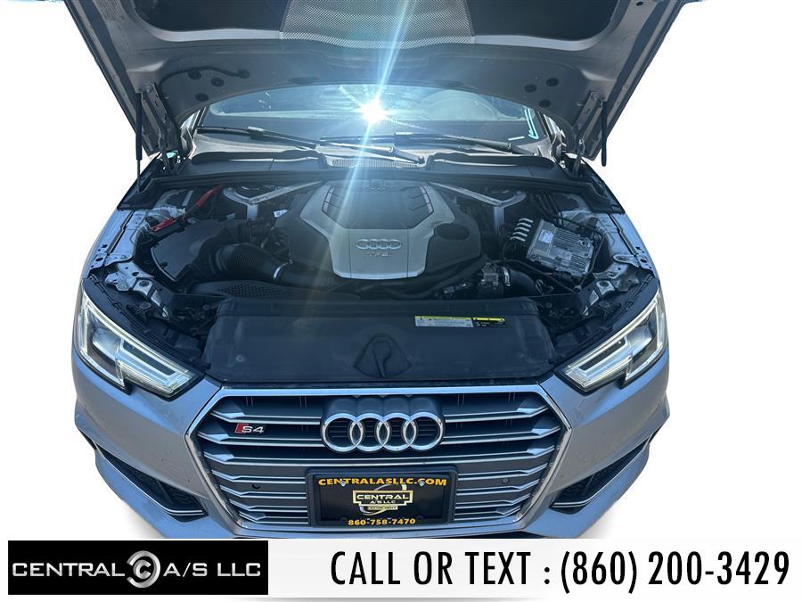 Vehicle image 22 of 23