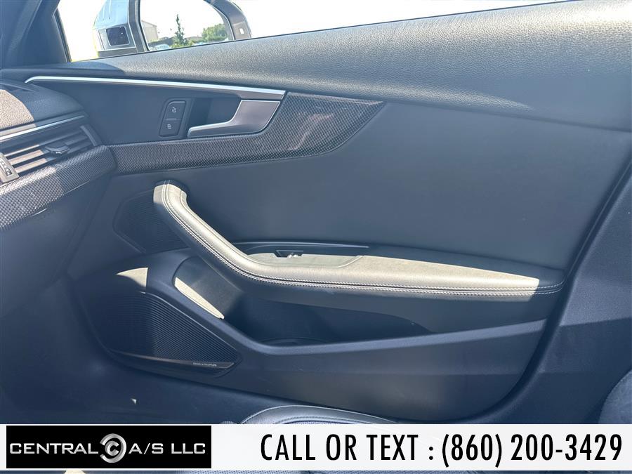 Vehicle image 18 of 23