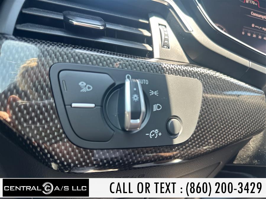 Vehicle image 20 of 23
