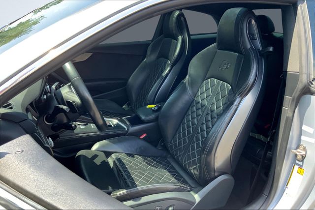 Vehicle image 11 of 35