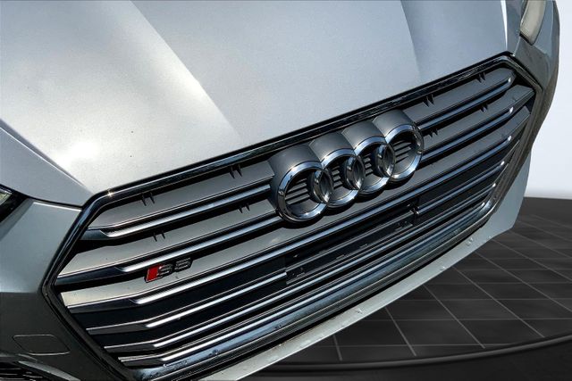 Vehicle image 34 of 35