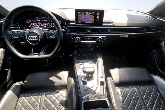 Vehicle image 13 of 35
