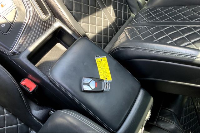 Vehicle image 24 of 35