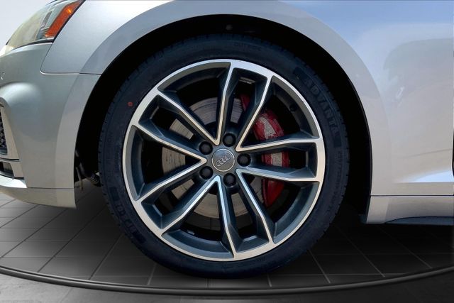 Vehicle image 7 of 35