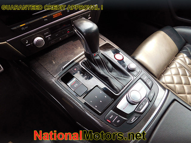 Vehicle image 11 of 20