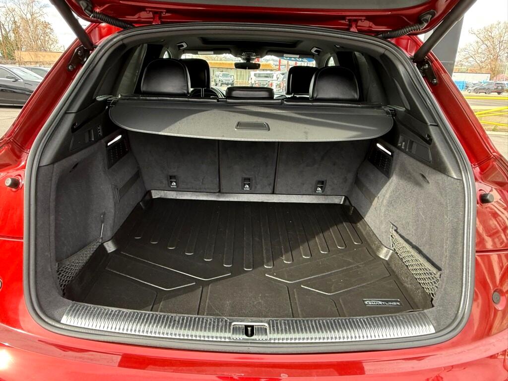 Vehicle image 14 of 49