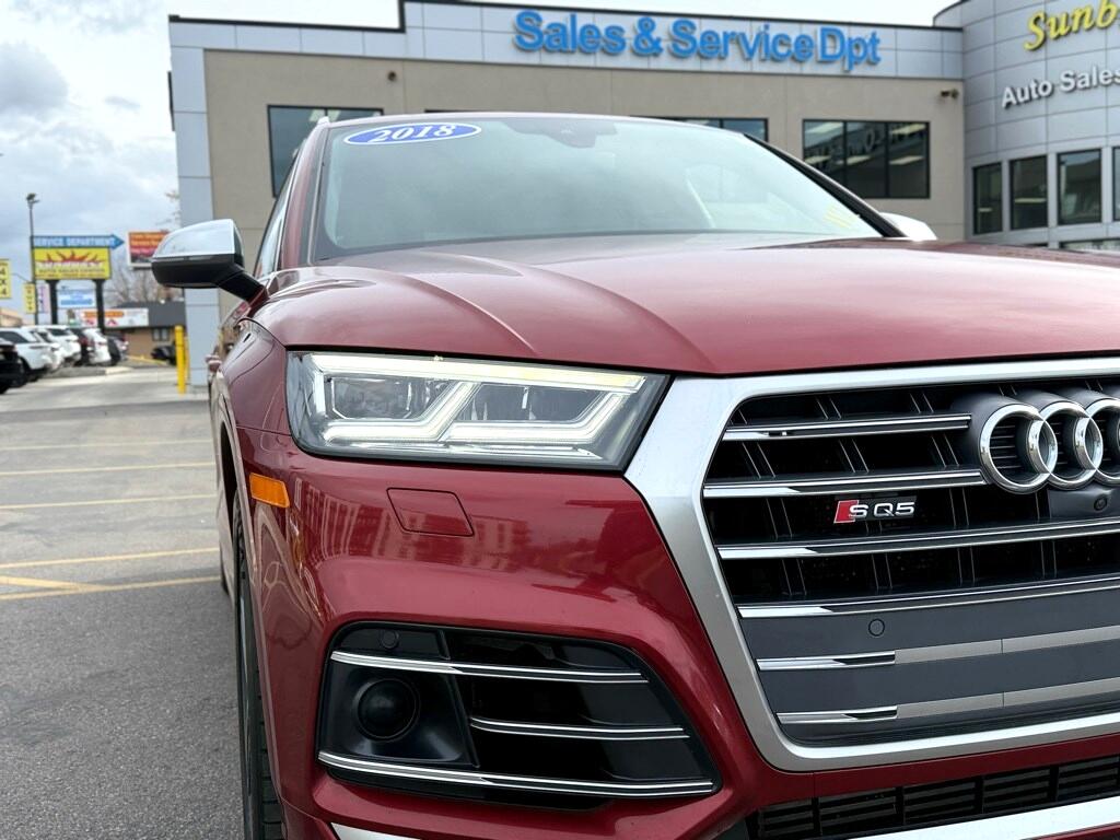 Vehicle image 17 of 49