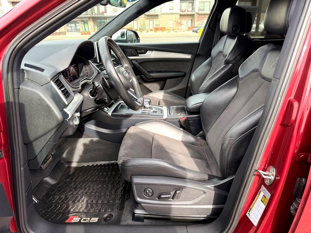 Vehicle image 23 of 49