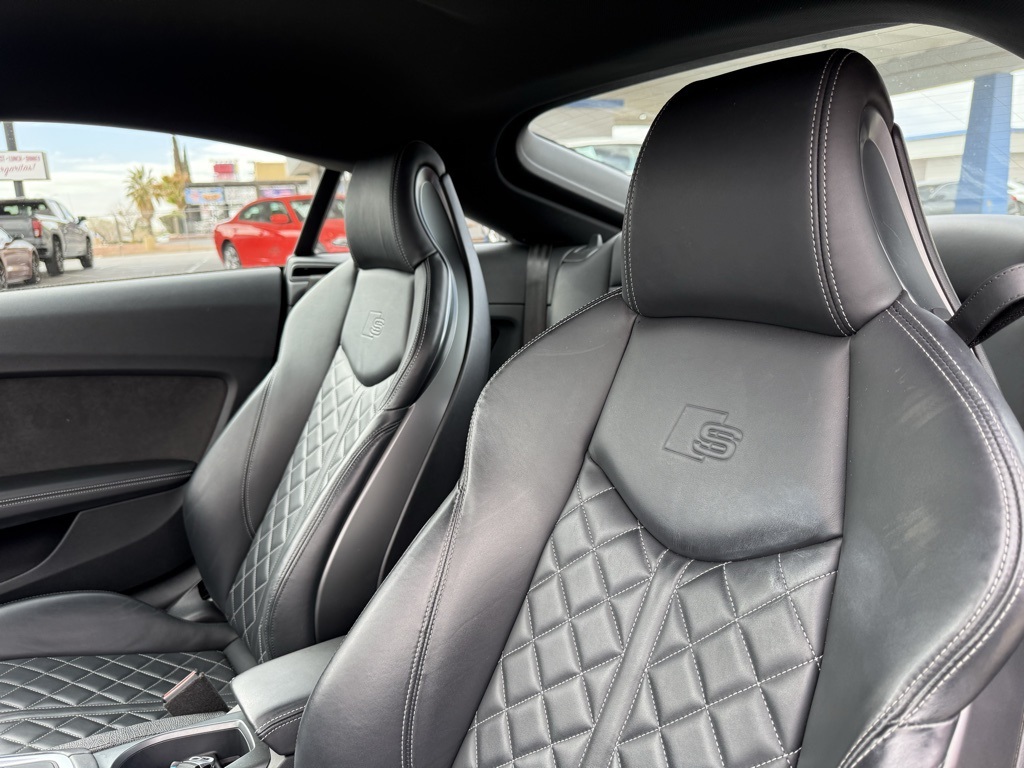 Vehicle image 12 of 27