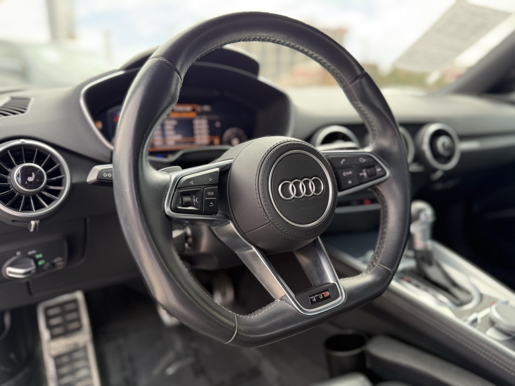 Vehicle image 13 of 27