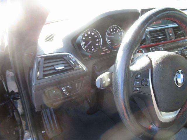 Vehicle image 19 of 24