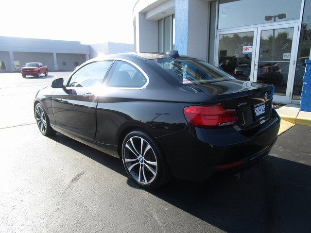 Vehicle image 6 of 24