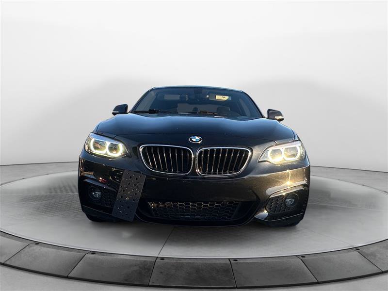 Vehicle image 2 of 16