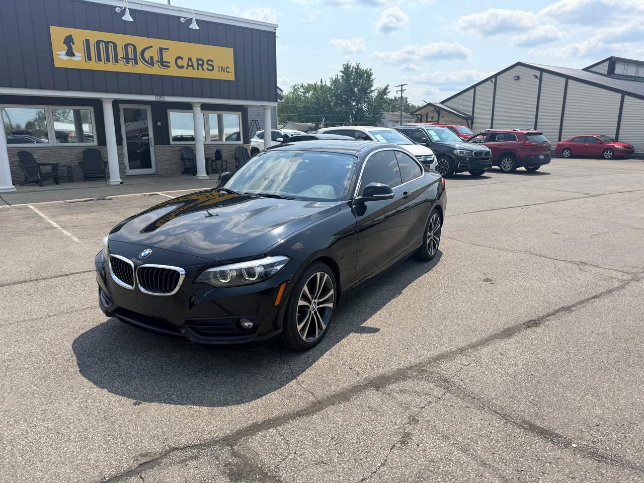 2018 BMW 2 Series 230i xDrive Image 1 of 21